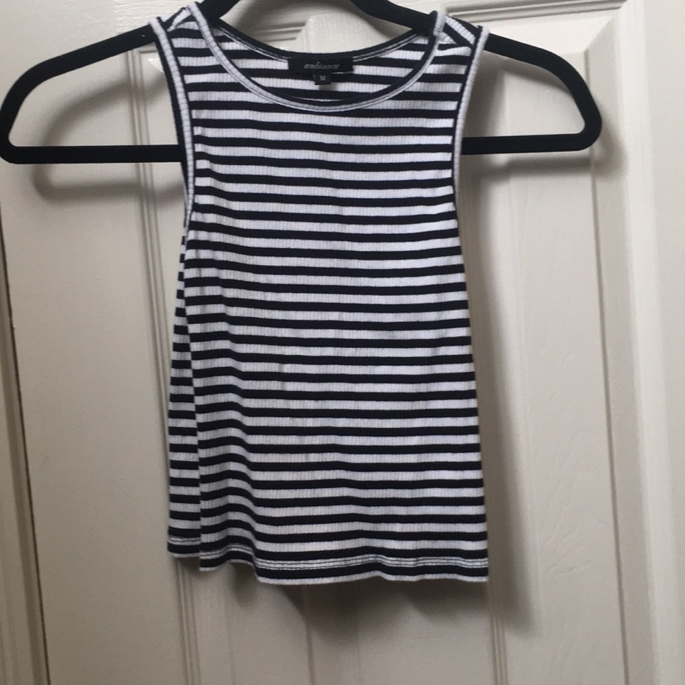 Black and white crop top